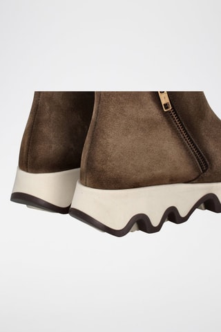 Botins em nobuck Ola - Caqui