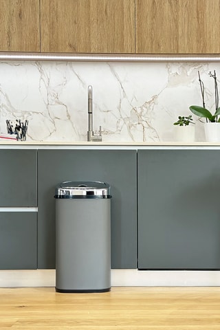 Poubelle automatique en acier inoxydable Largo 42 l