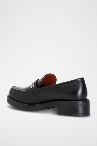 Mocassins em couro 
Preto