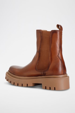 Botins Chelsea em couro 
Castanho