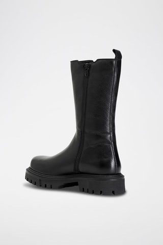 Botins Chelsea em couro 
Preto