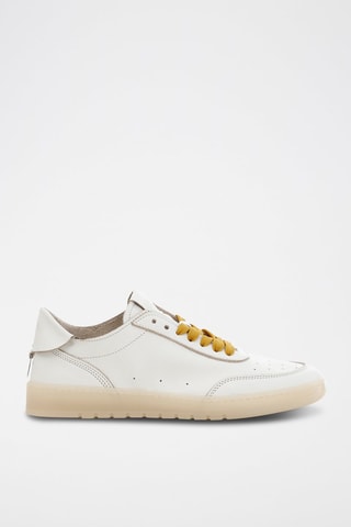 Sneakers em couro 
Branco