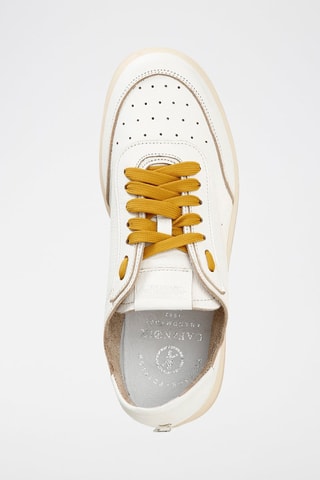 Sneakers em couro 
Branco