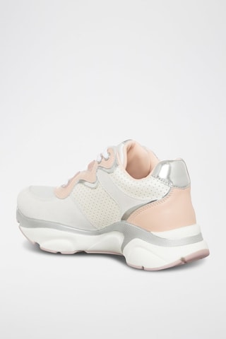 Sneakers em couro 
Branco