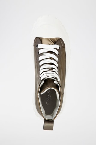 Sneakers subidos em couro 
Bronze 