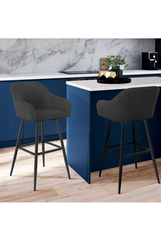 Tabourets de bar Ariana avec accoudoirs en velours gris foncé - lot de 2