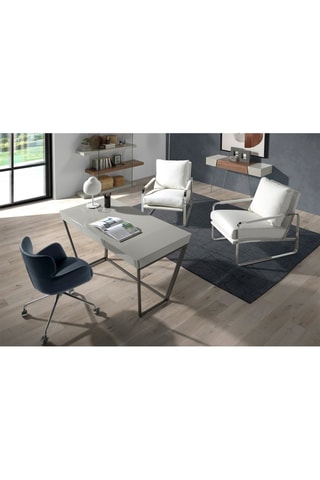 Cadeirão giratório 
Azul-marinho