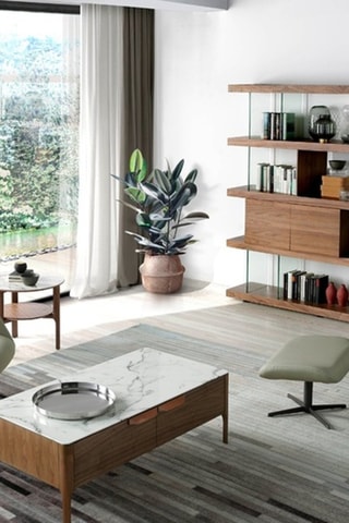 Mesa de apoio Natural e branco