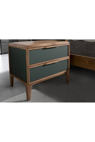 Mesa de cabeceira - Natural e verde