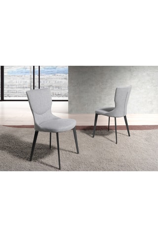 2 cadeiras - 45 x 84 x 57 cm