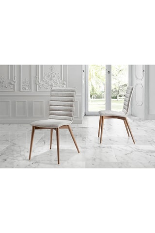 2 cadeiras - 49 x 90 x 56 cm