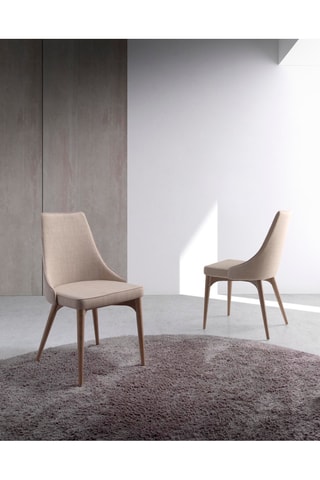 2 cadeiras em madeira - 50 x 60 x 91 cm