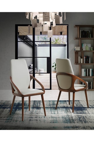 2 cadeiras em madeira - 52 x 100 x 62 cm