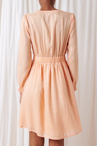 Robe droite - 
Pêche