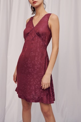 Rechte Jurk - 
Bordeauxrood