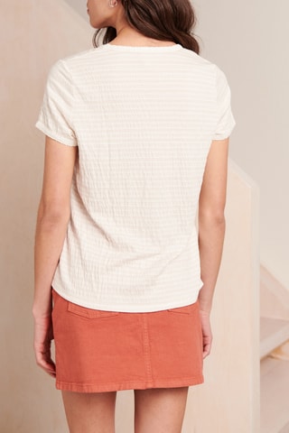 T-shirt - 
Zandkleurig