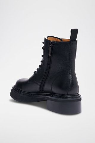 Botins em couro - Preto