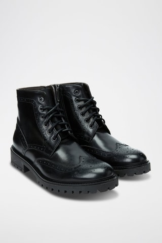 Botins em couro Wing Cap Preto