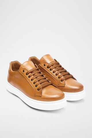 Sapatilhas em couro Regular - Castanho