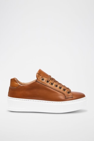 Sapatilhas em couro Regular - Castanho