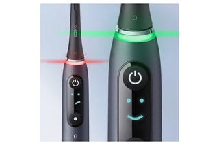 Spazzolino da denti elettrico connesso iO Serie 9