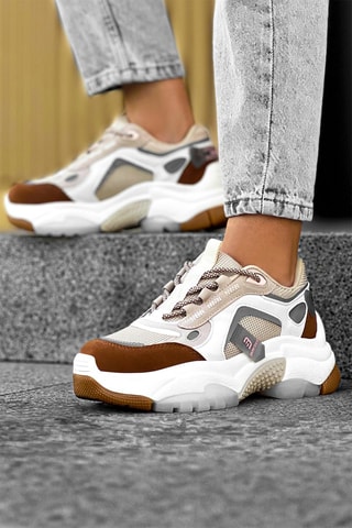Platform Sneakers - Beige