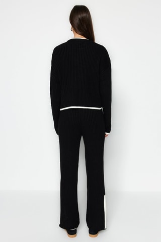 Maglia e pantaloni straight - Nero