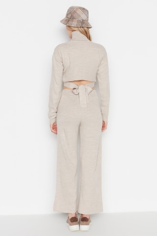 Maglia corta e pantaloni wide legs - Beige