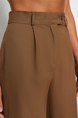 Calças wide legs cintura subida Castanho