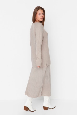 Maglia e gonna - Beige