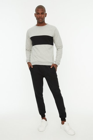 Felpa con cappuccio e pantaloni sportivi - Nero