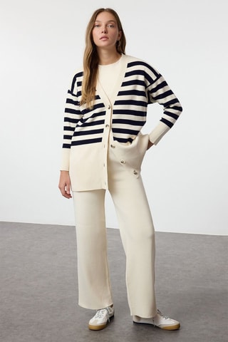 Cardigan e pantaloni - Crema
