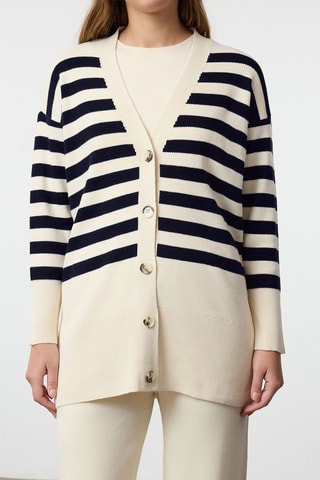 Cardigan e pantaloni - Crema