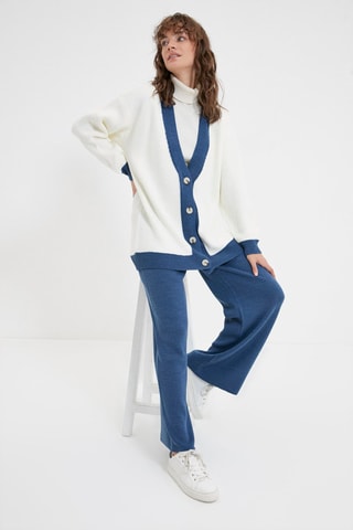 Cardigan e pantaloni wide legs - Bianco e indaco
