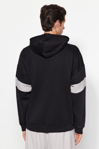 Felpa in pile con cappuccio - Nero