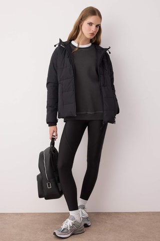 Blusão com capuz - Preto