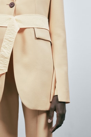 Colbert met Knoop - Geel