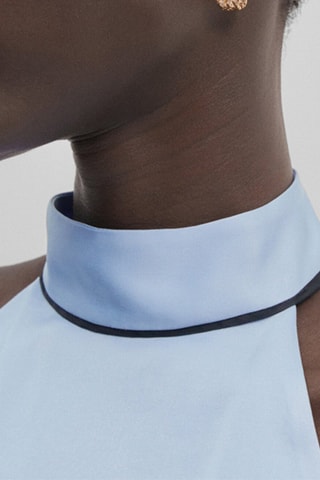 Top à encolure américaine satiné contrastant - Studio - Bleu