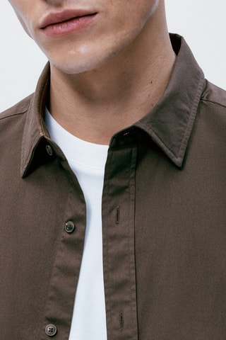 Chemise en serge de coton cintrée - Marron