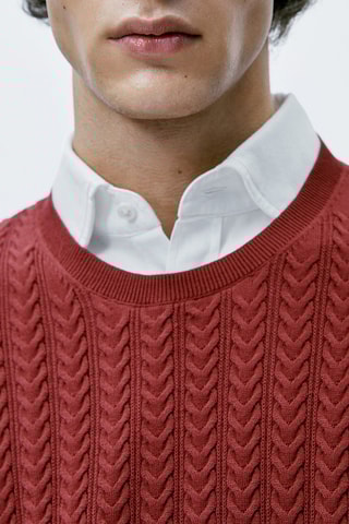 Pull en maille torsadée à col rond - Bordeaux