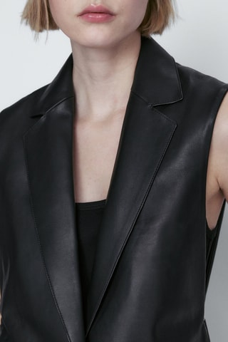 Veste sans manches en cuir nappa - Noir
