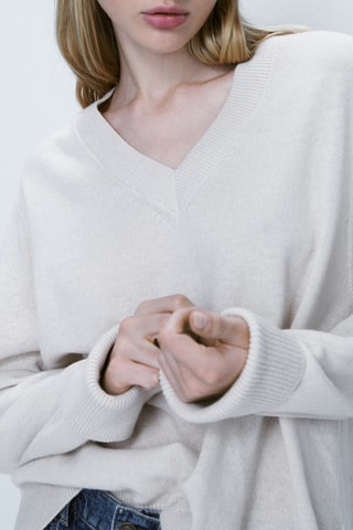 Pull en laine col en V- Ecru