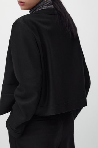 Veste courte à boutons en laine - Noir