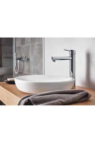 Lavabo redondo sobre encimera