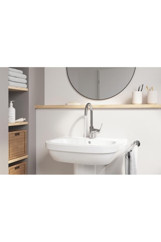 Lavabo mural de porcelana vitrificada