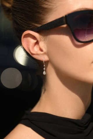 Oorbellen Nirmala Witgoud en Diamanten