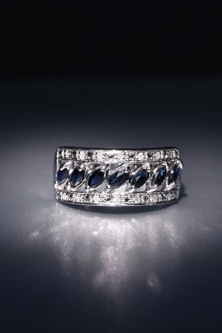 Ring Saphir Diagonal - Witgoud, Diamanten en Saffier