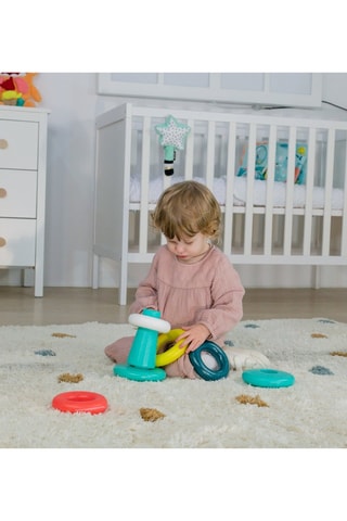 Rolo com argolas empilháveis - 6 a 12 meses