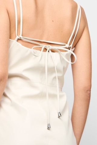 Vestido estilo patinadora Bege