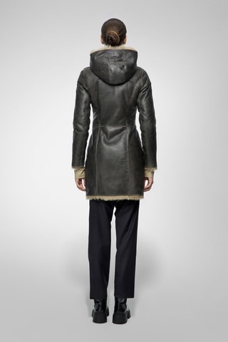 Sobretudo com capuz em pele de borrego - Bege e preto